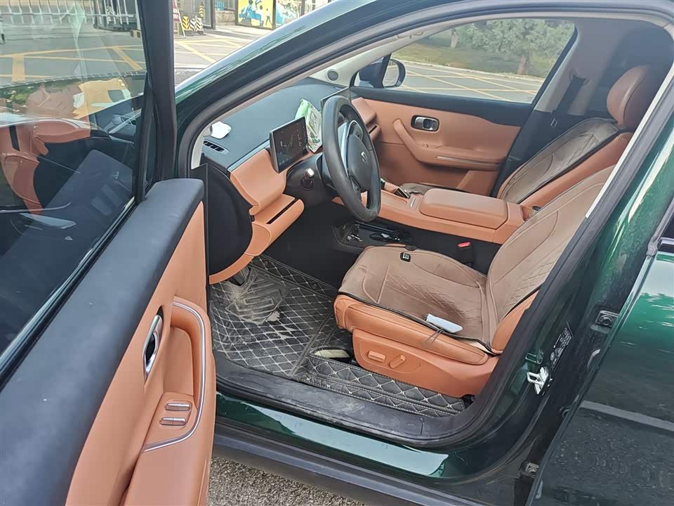 Leapmotor C10