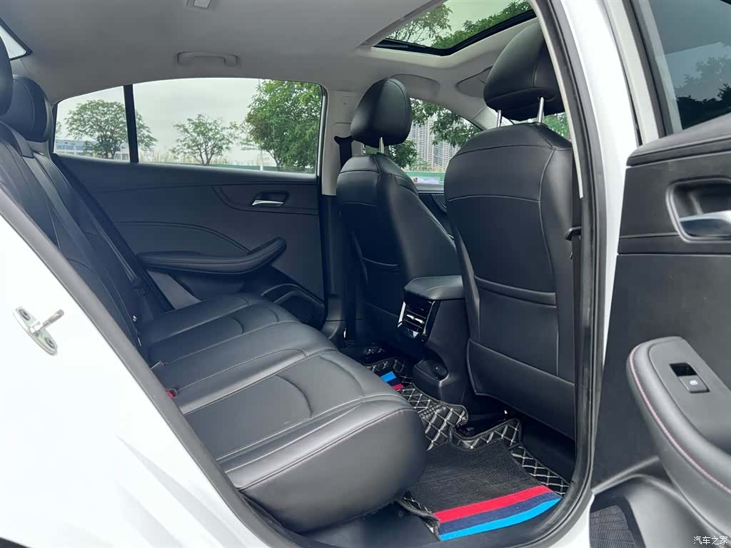 Roewe i5, 2024 12
