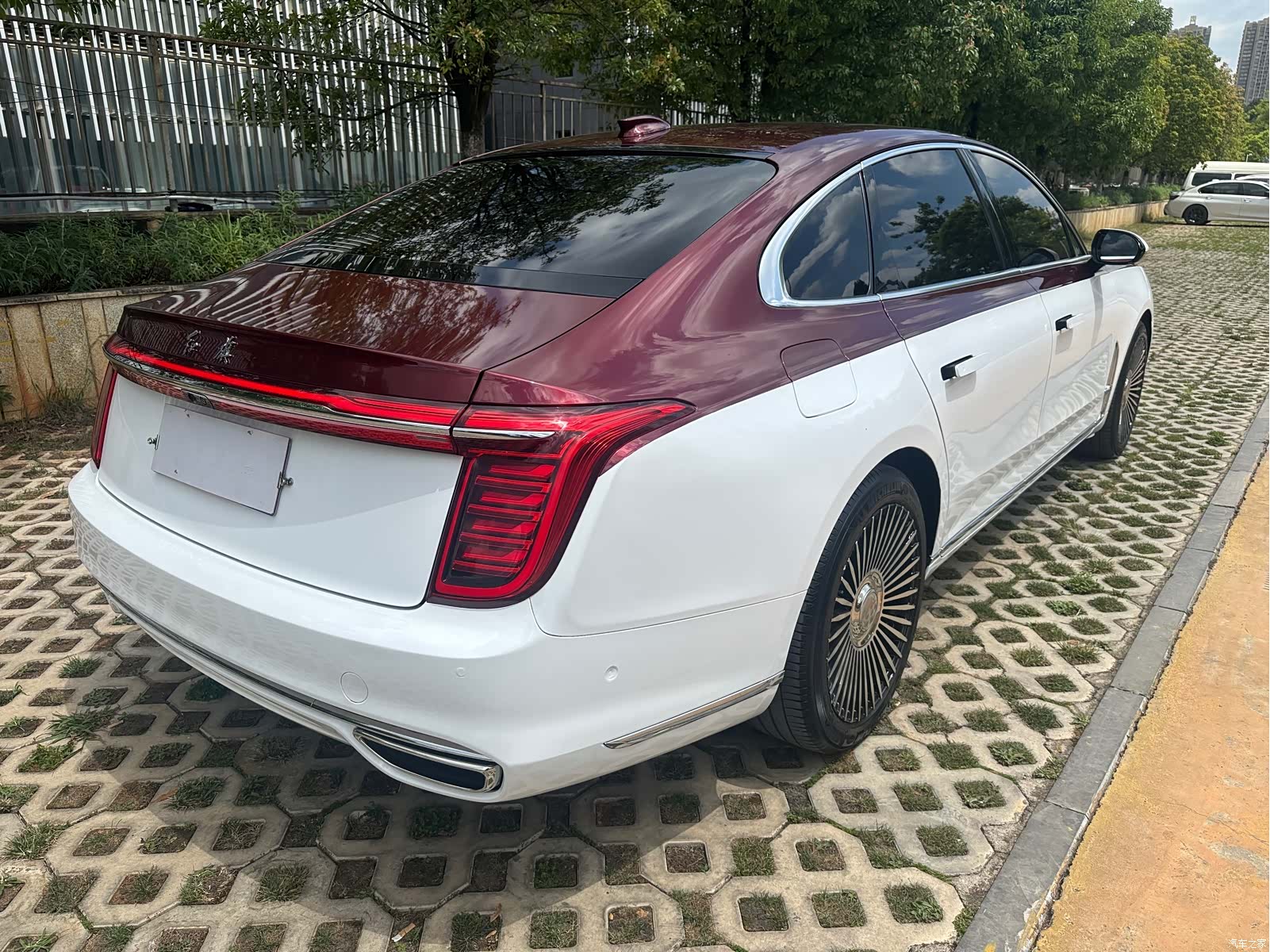 Hongqi H9, 2022 7