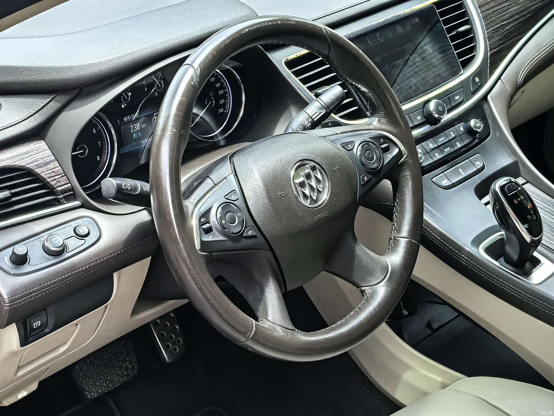 Buick LaCrosse, 2017 18