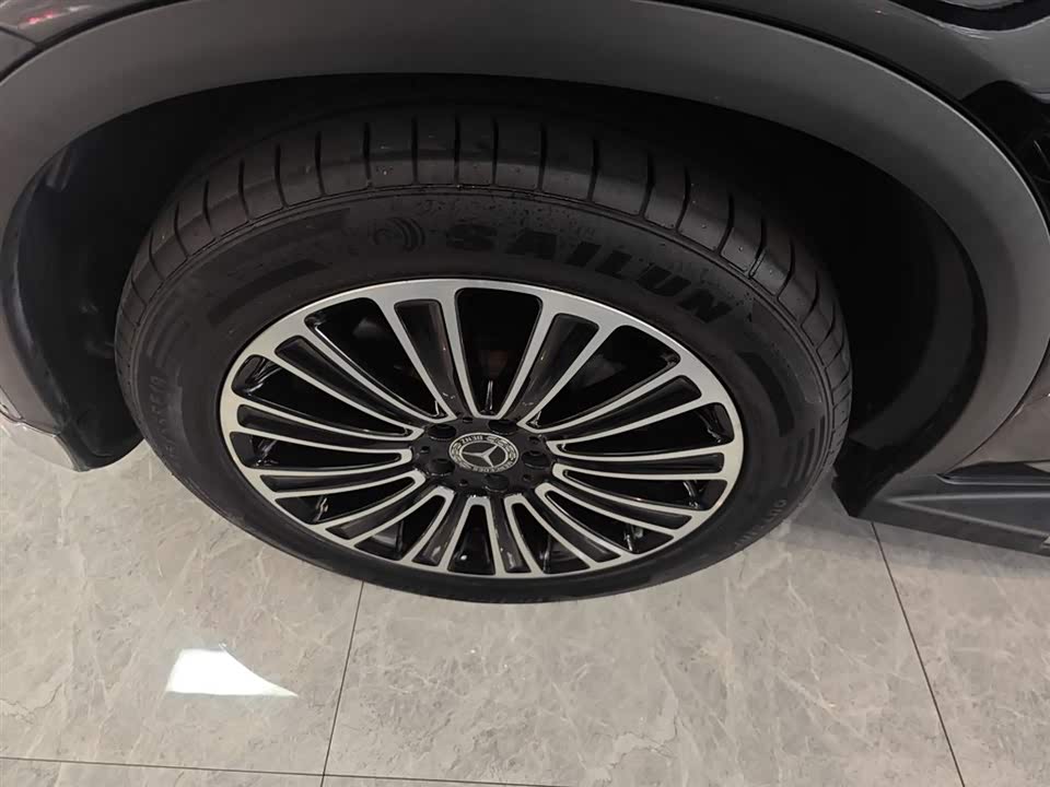 Mercedes-Benz GLC Mercedes-Benz GLC