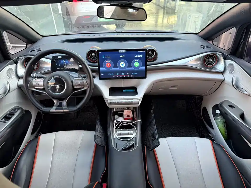 BYD dolphin