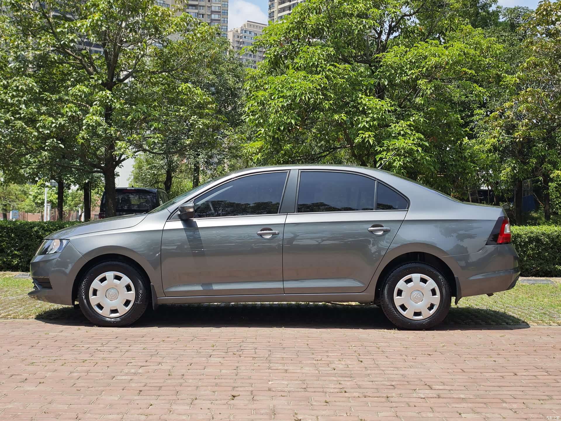 Skoda Rapid, 2018 4