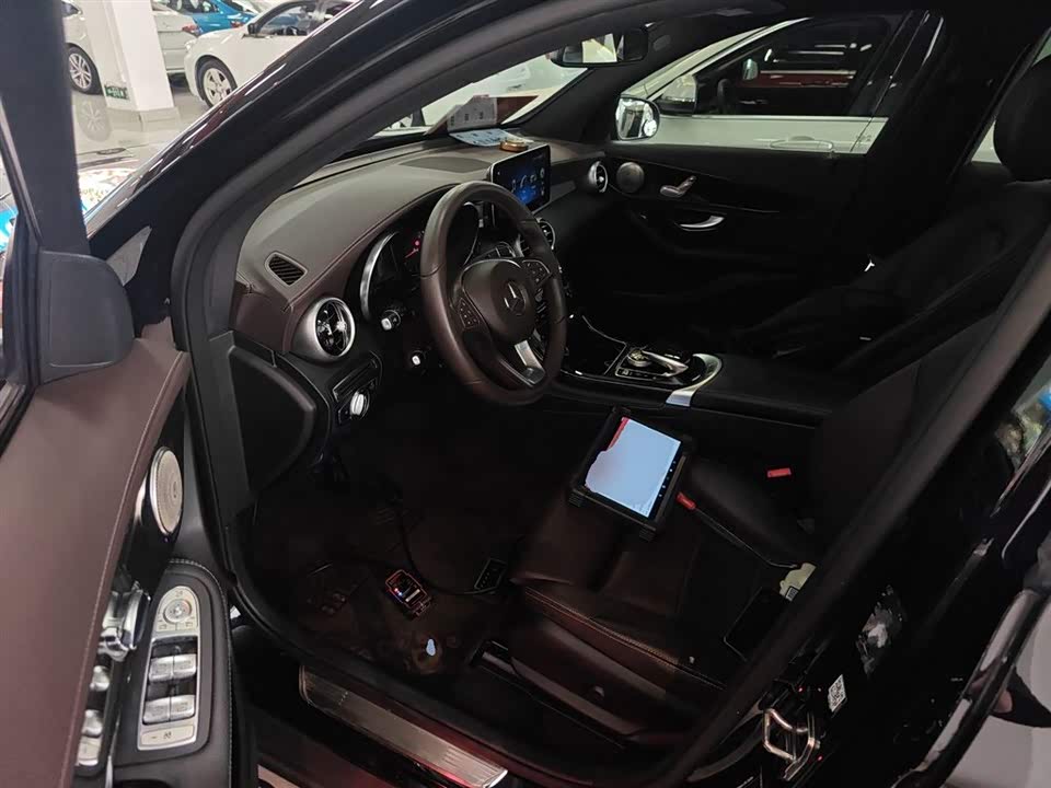 Mercedes-Benz GLC Mercedes-Benz GLC