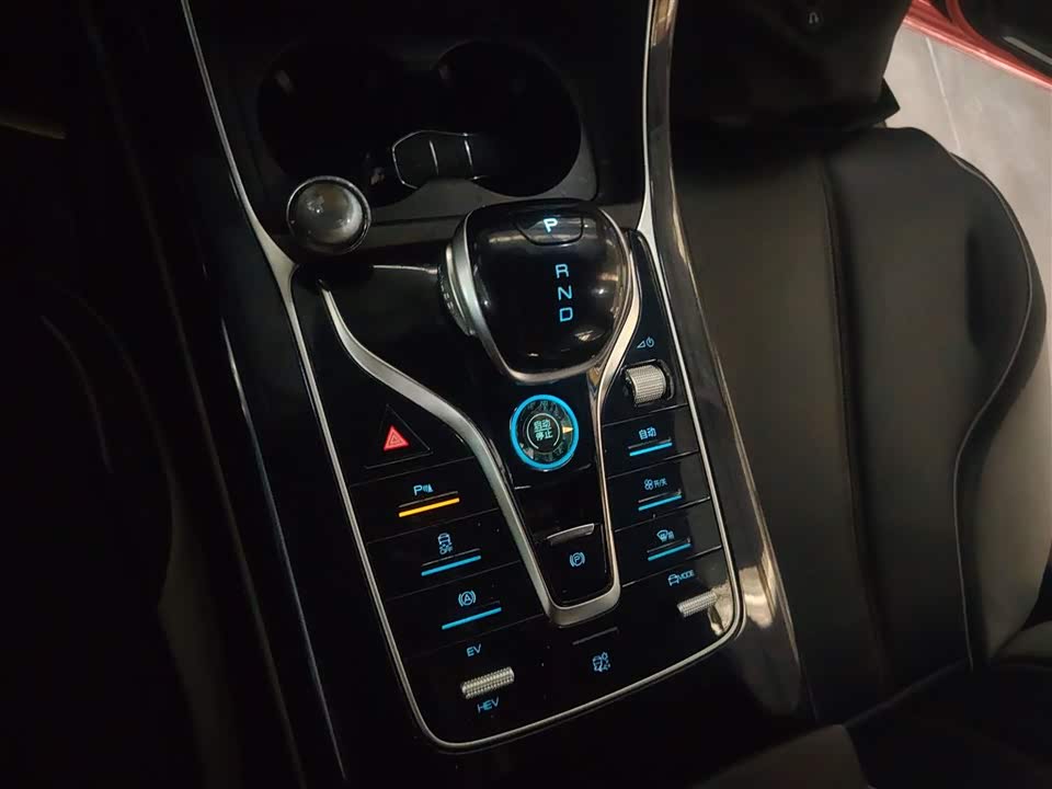 BYD Qin Yuan BYD Qin Yuan