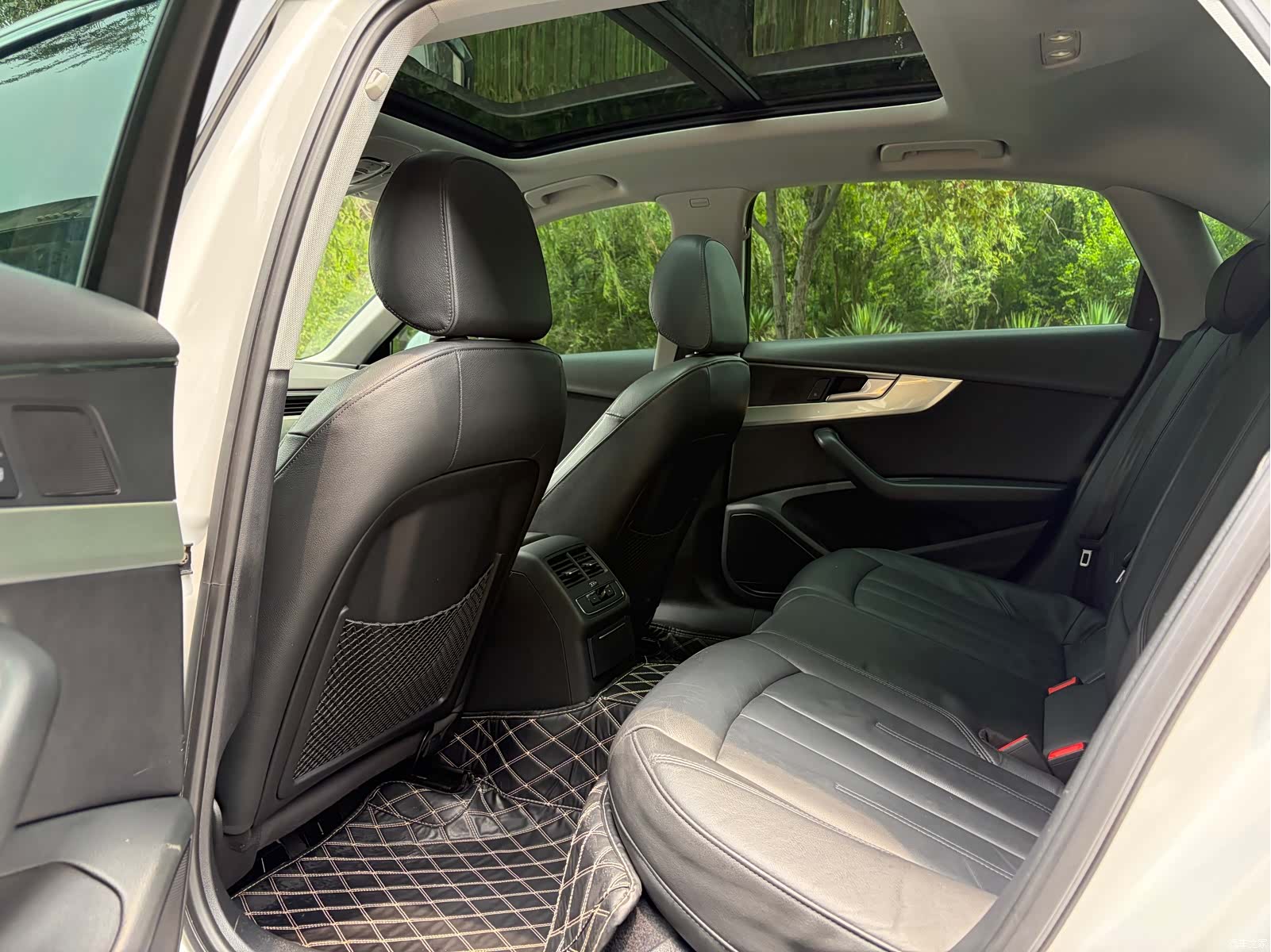Audi A4L, 2019 8