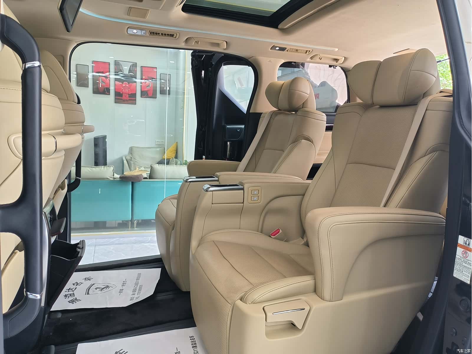 Toyota Alphard, 2018 12