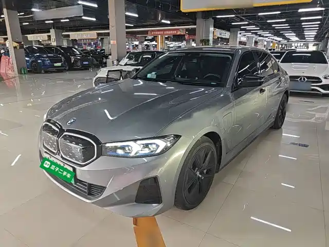 BMW i3 2024 — купить из Китая под заказ