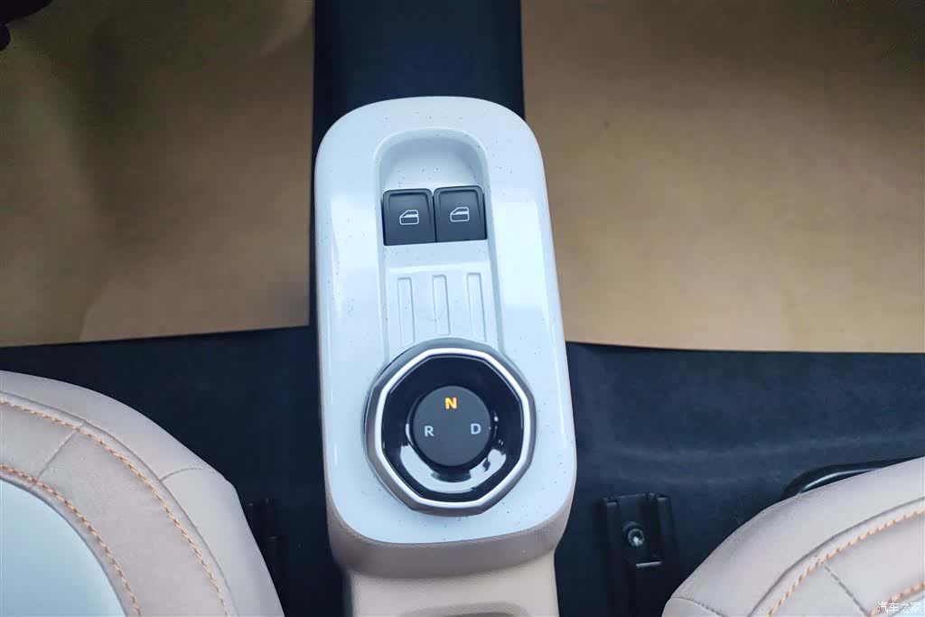 Geely Panda, 2024 16