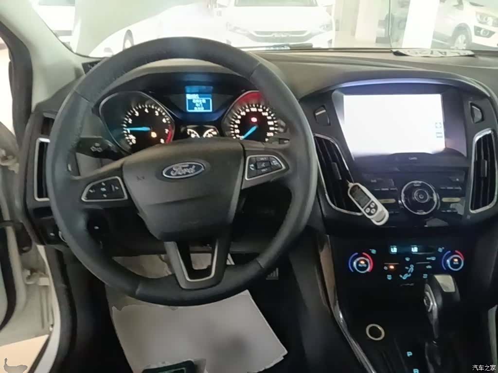 Ford Focus, 2016 10