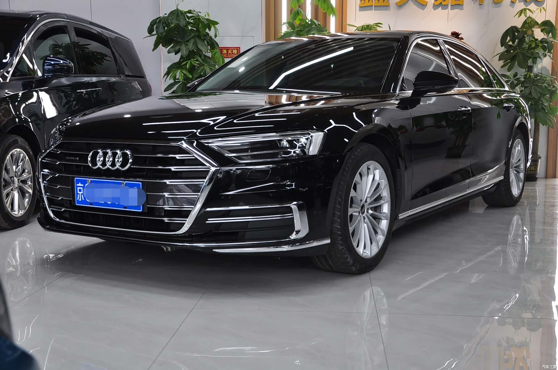 Audi A8L, 2021 1