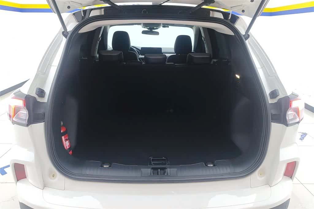 Ford Escape, 2023 4