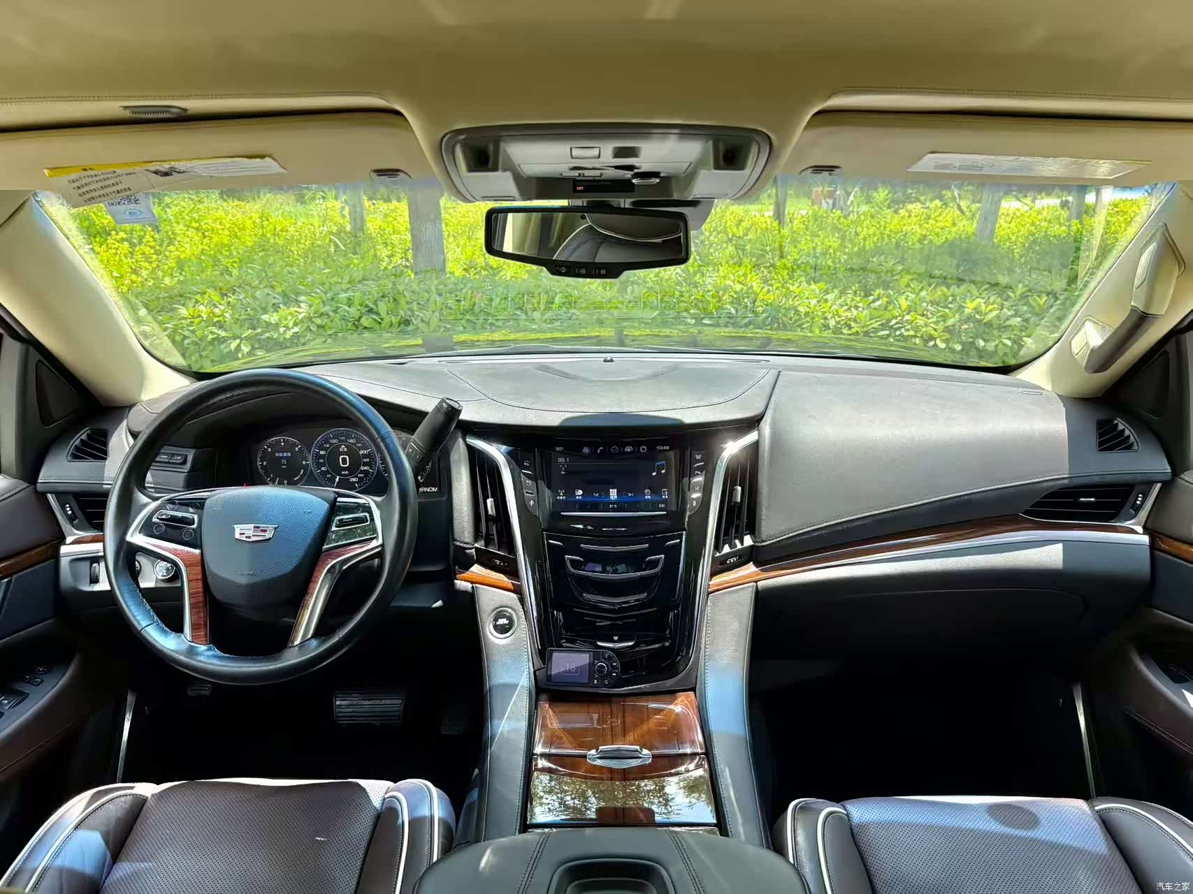 Cadillac Escalade, 2016 11