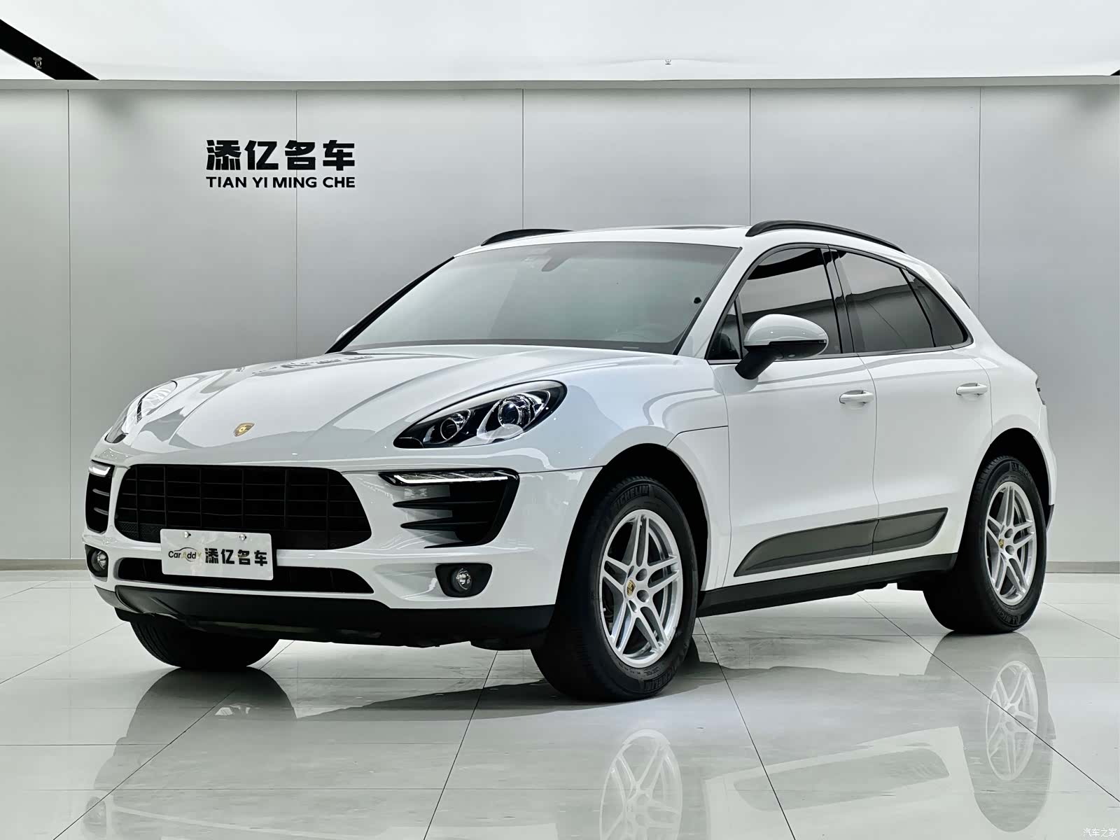 Porsche Macan, 2015 1