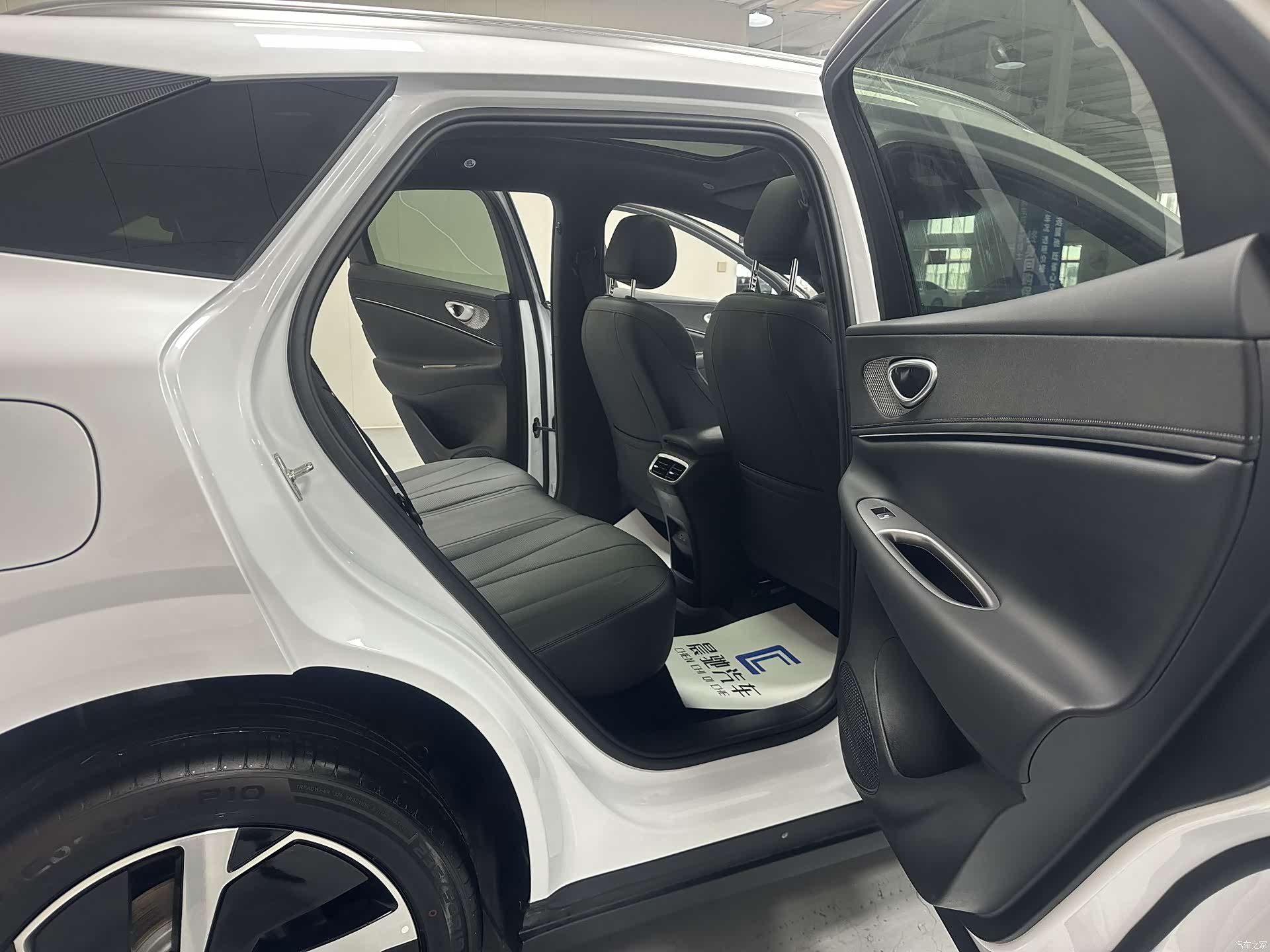 BYD HiAce, 2025 14