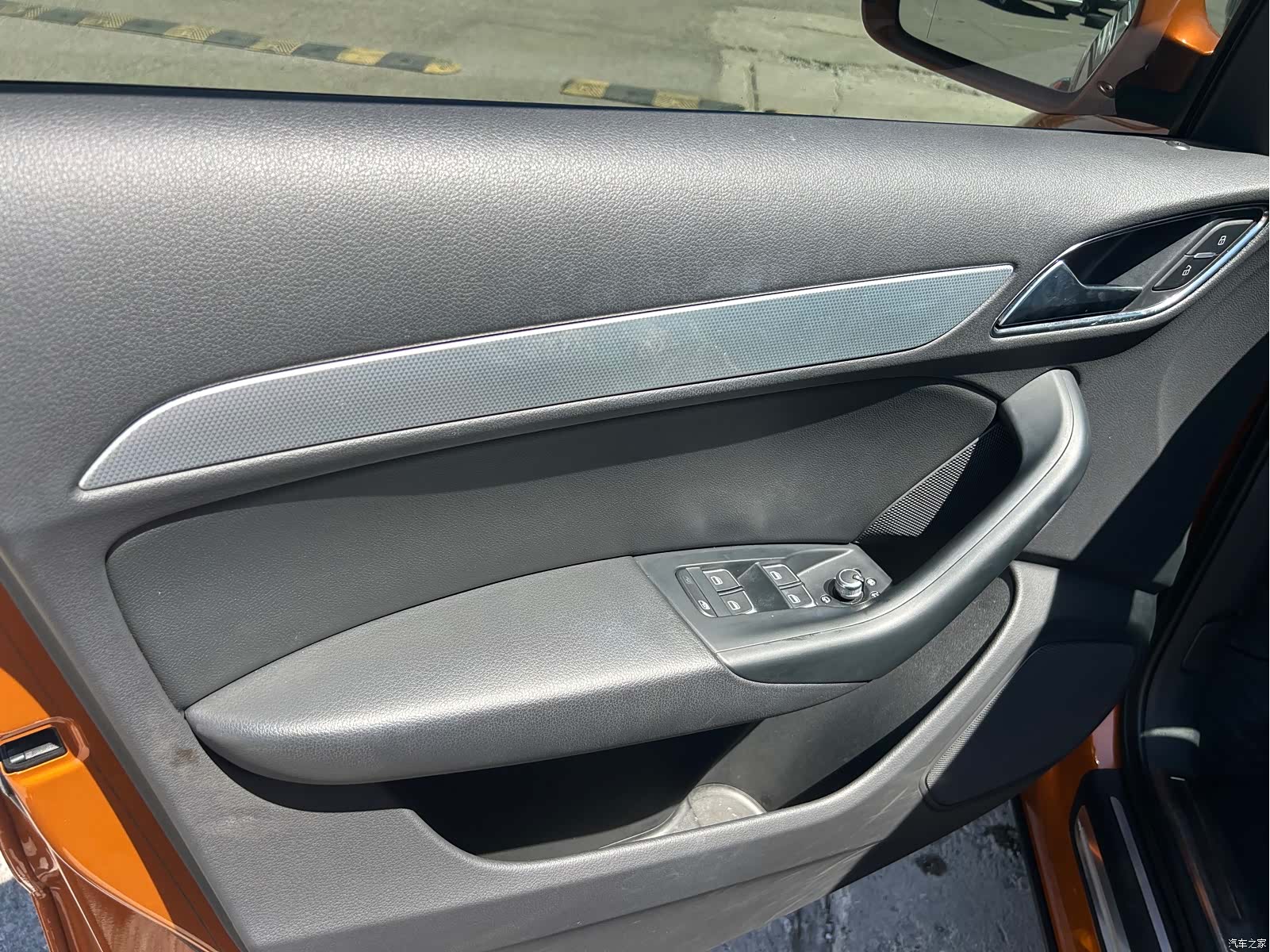 Audi Q3, 2013 9