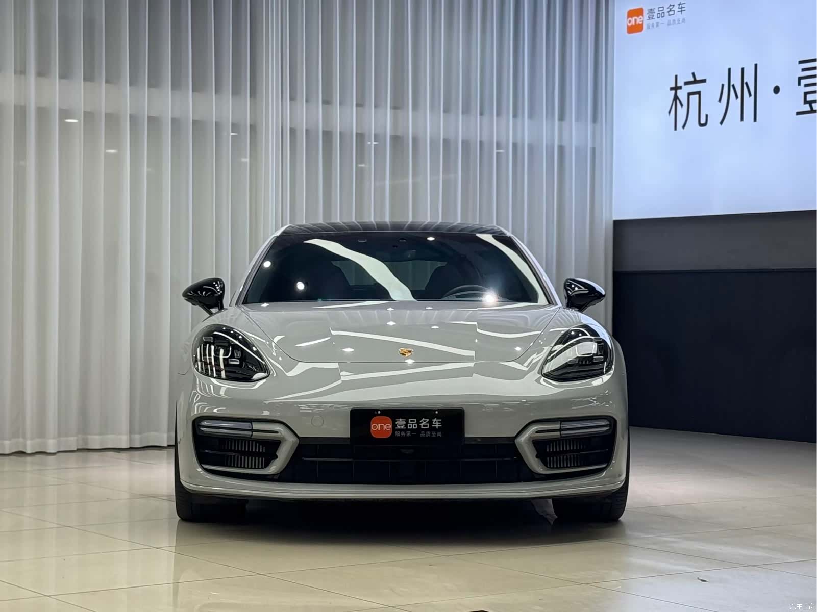 Porsche Panamera, 2023 3