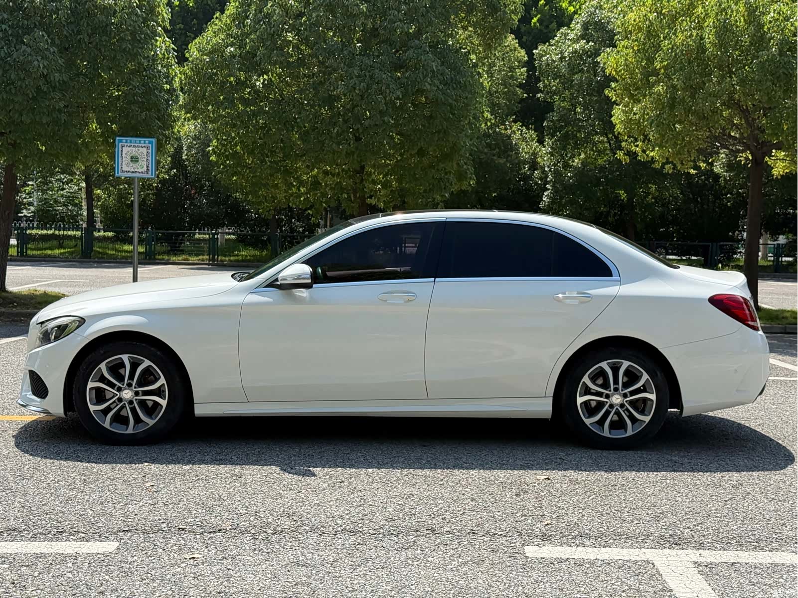 Mercedes-Benz C-Class, 2015 4