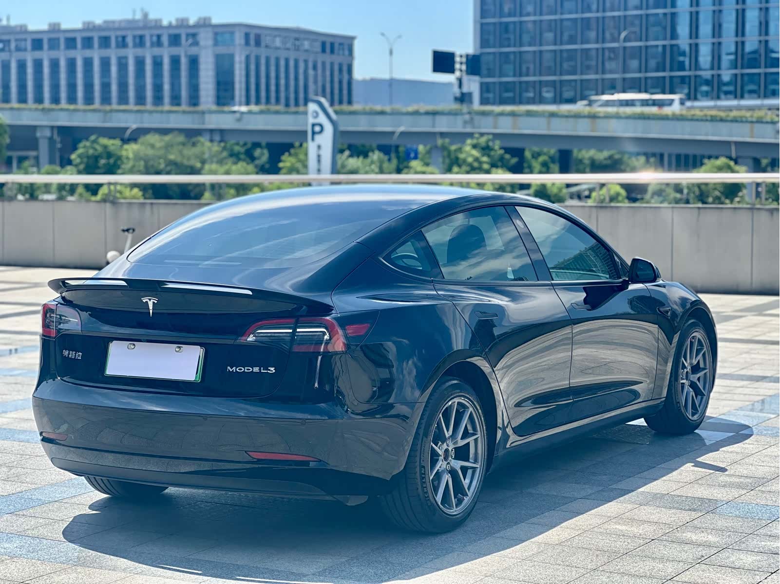 Tesla Model 3, 2023 13