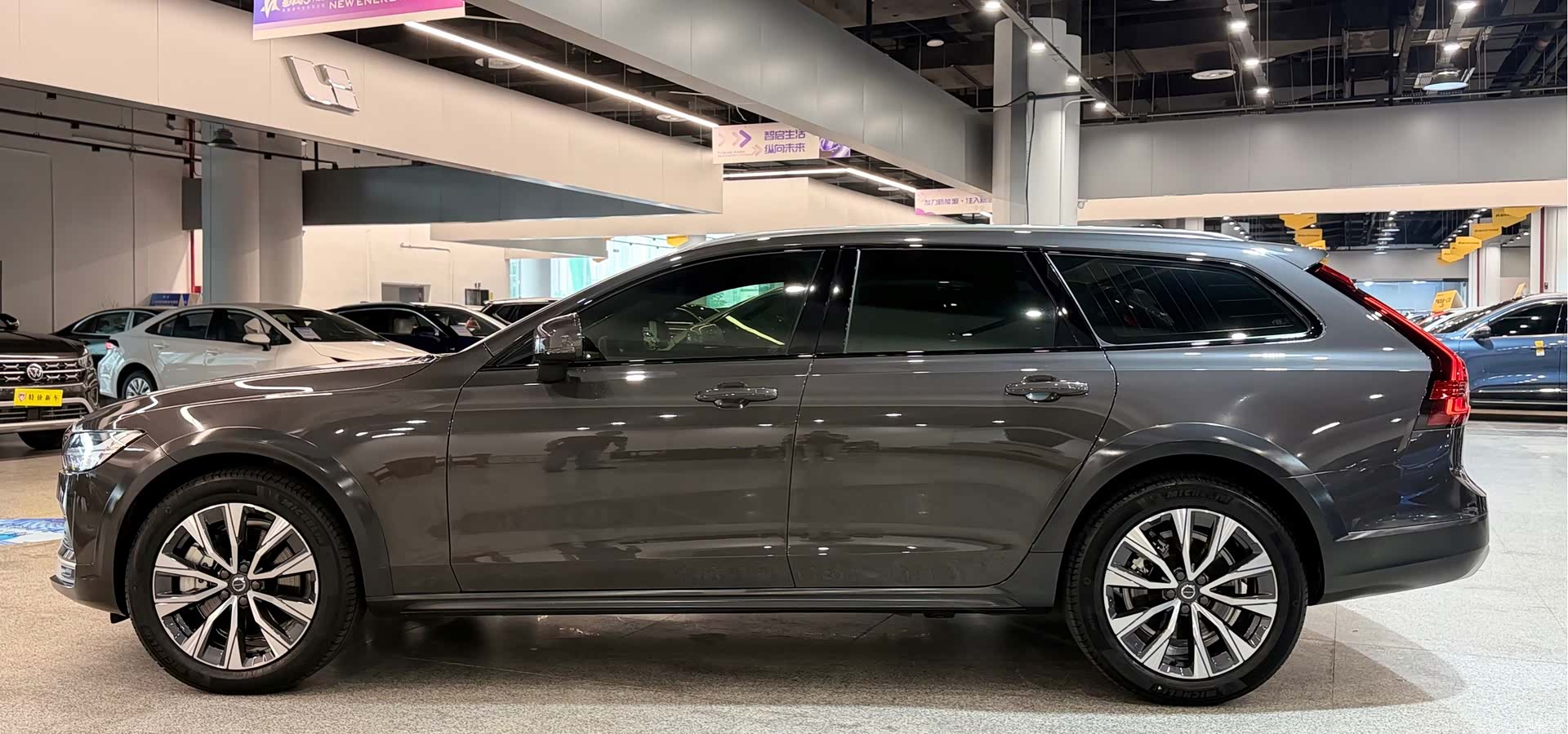 Volvo V90, 2024 9