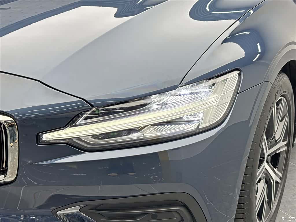 Volvo S60, 2023 9
