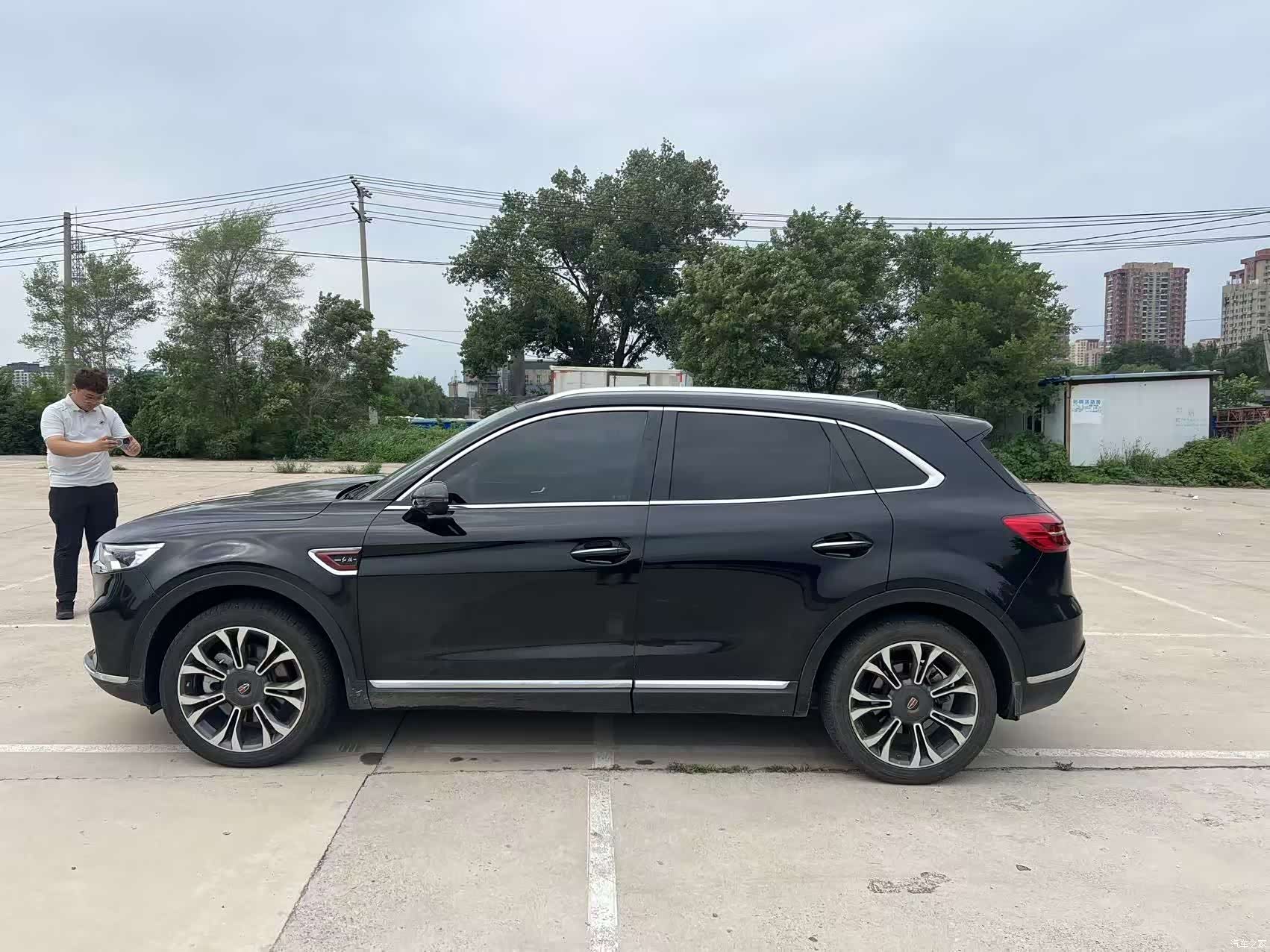 Hongqi HS5, 2020 3