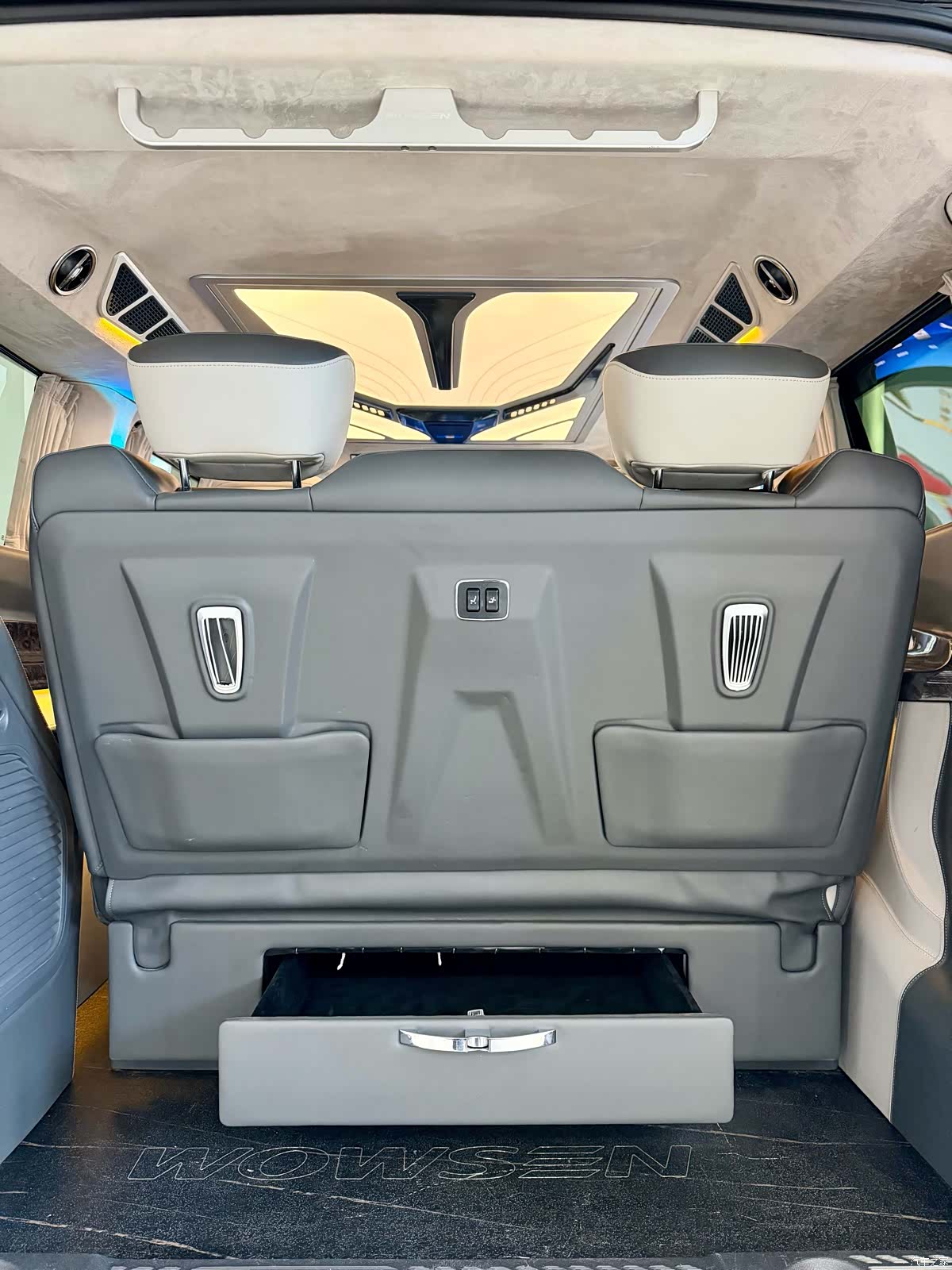 Ford Tourneo, 2022 14