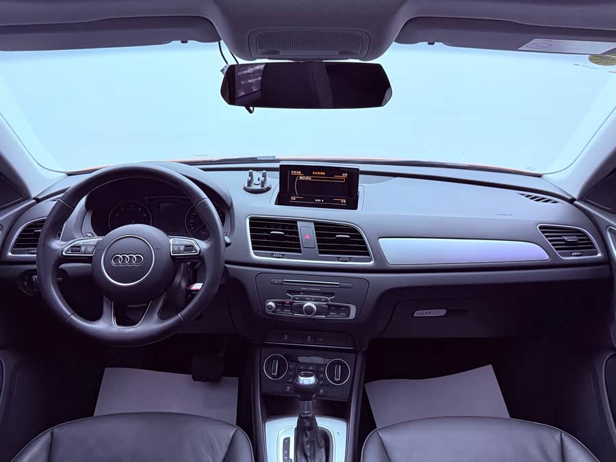 Audi Q3 2016, фото 16
