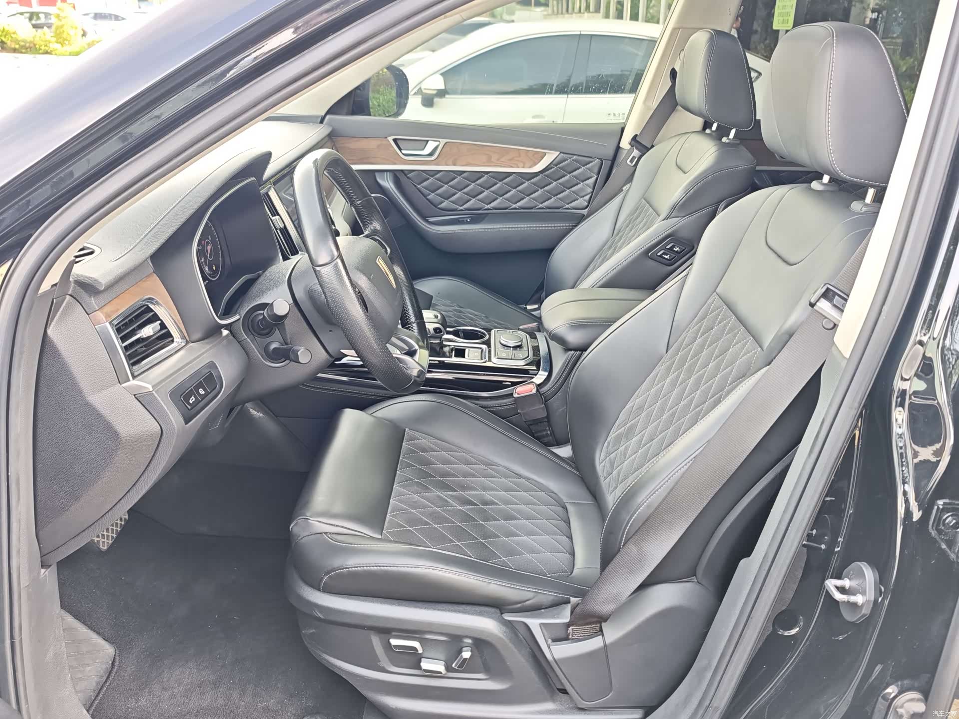 Hongqi HS7, 2020 13