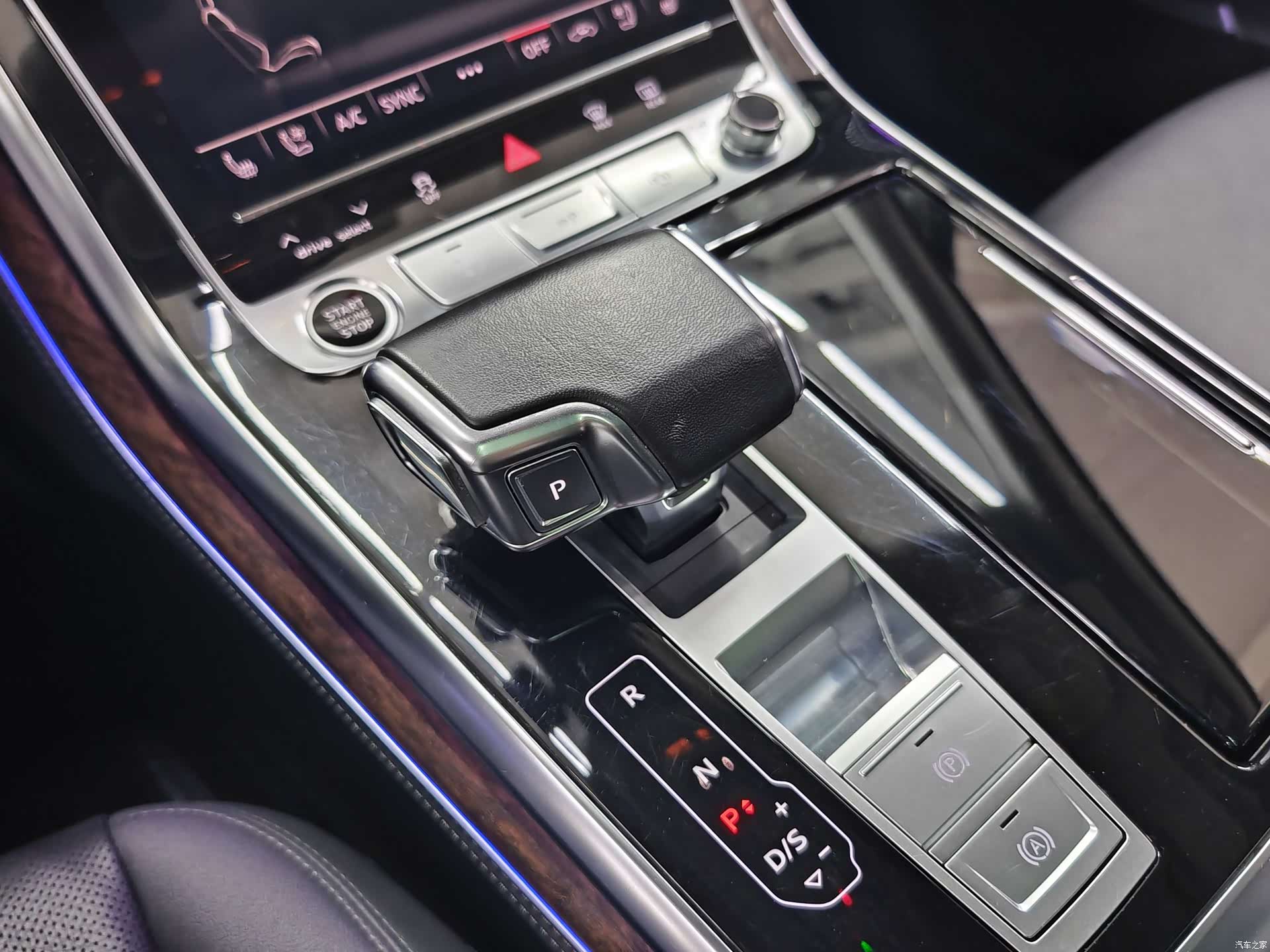 Audi Q7, 2023 14