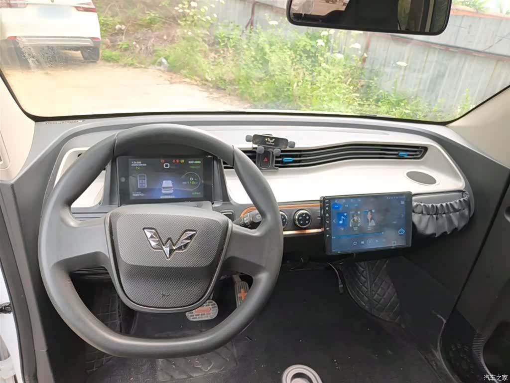 Wuling MINIEV, 2021 10