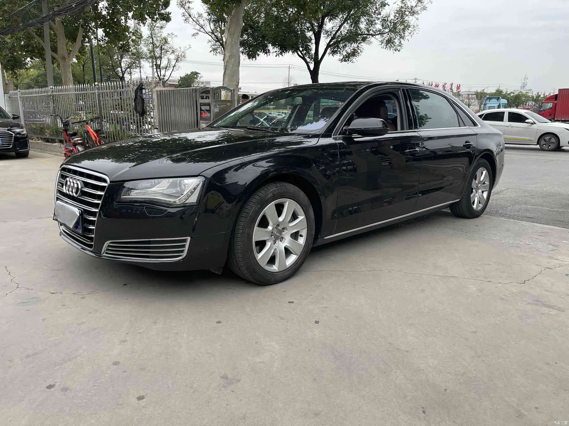 Audi A8L, 2015 1