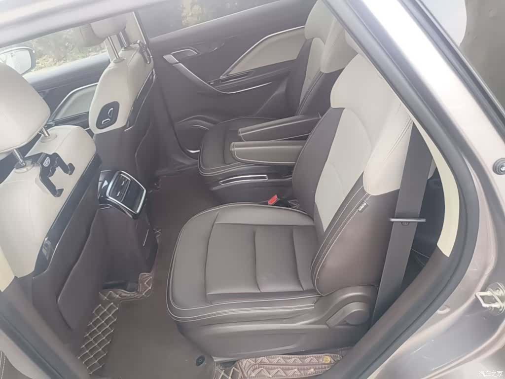 Geely Jiaji, 2020 13