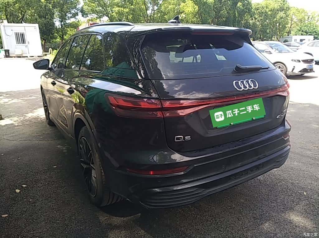 Audi Q5 e-tron, 2023 все фото
