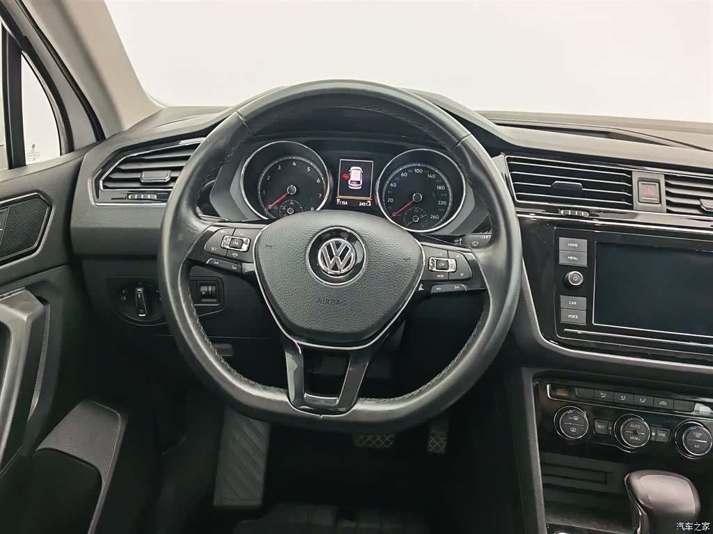 Volkswagen Tiguan L, 2018 11