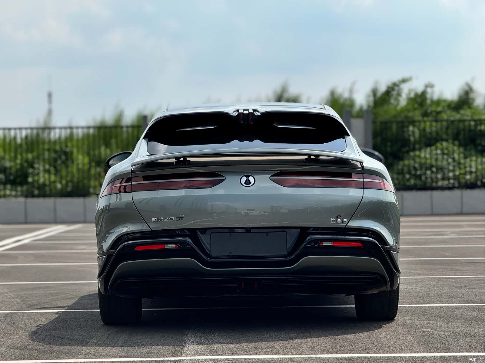 Denza Z9GT, 2024 все фото