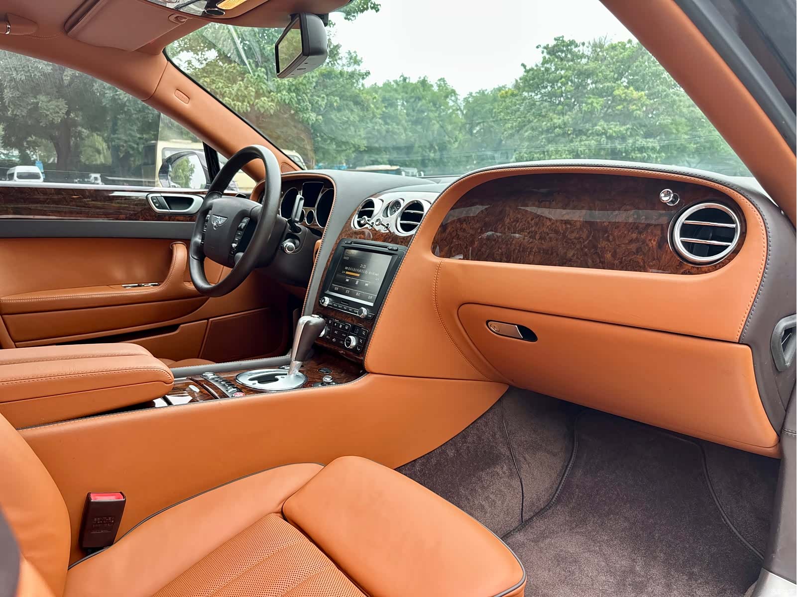 Bentley Flying Spur, 2012 48