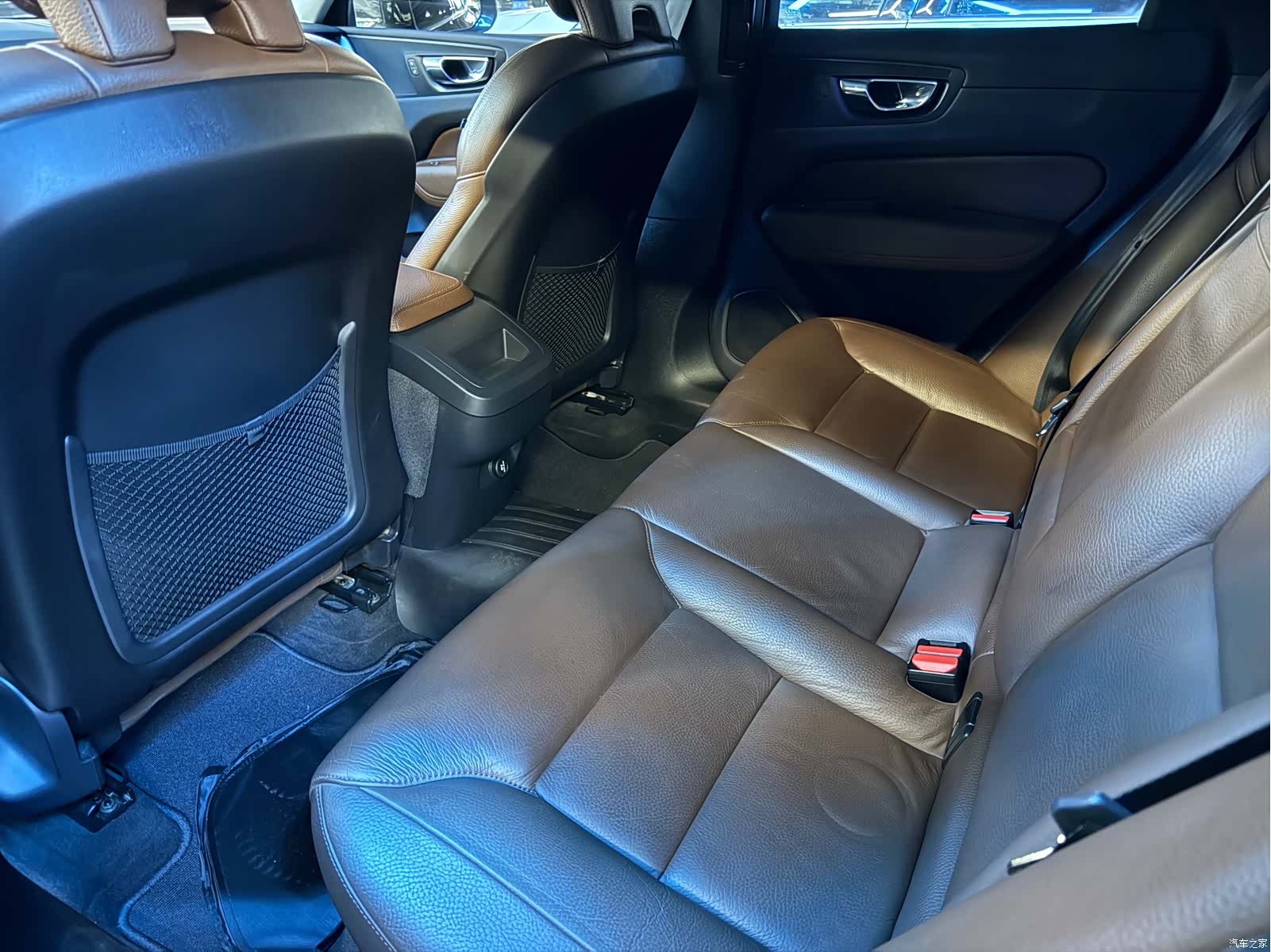 Volvo XC60, 2020 11