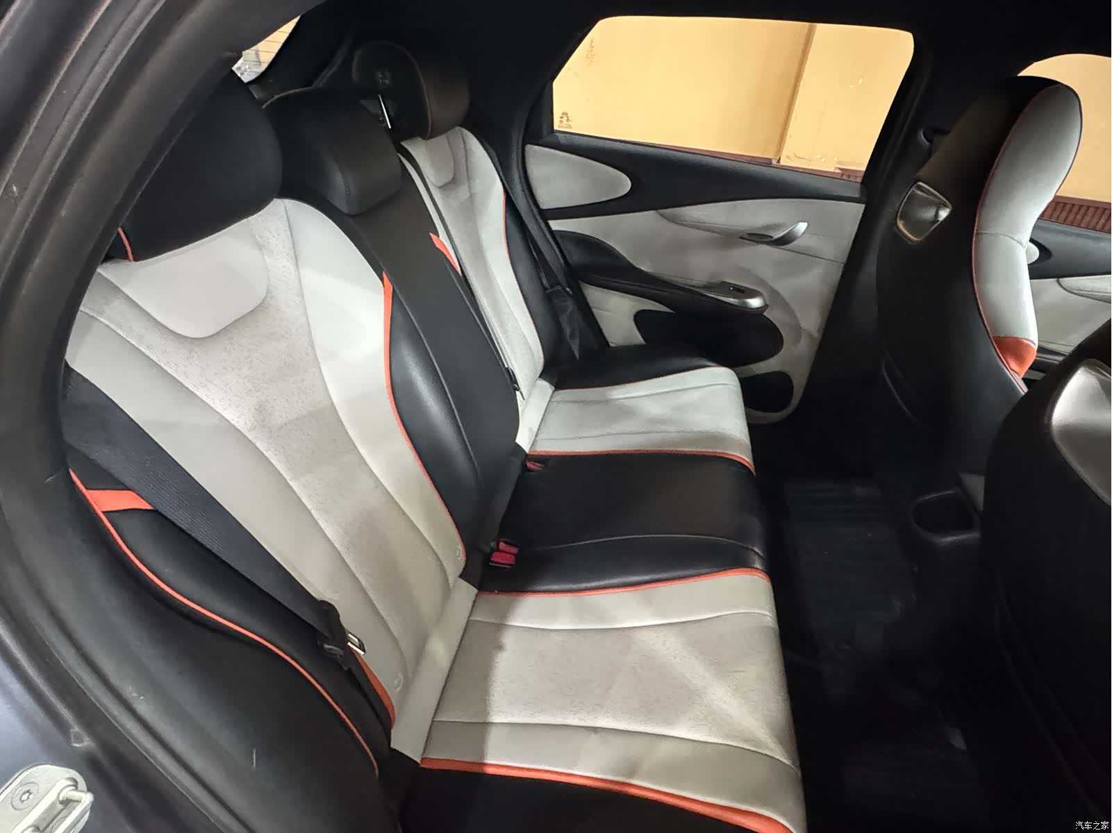 BYD Dolphin, 2022 11