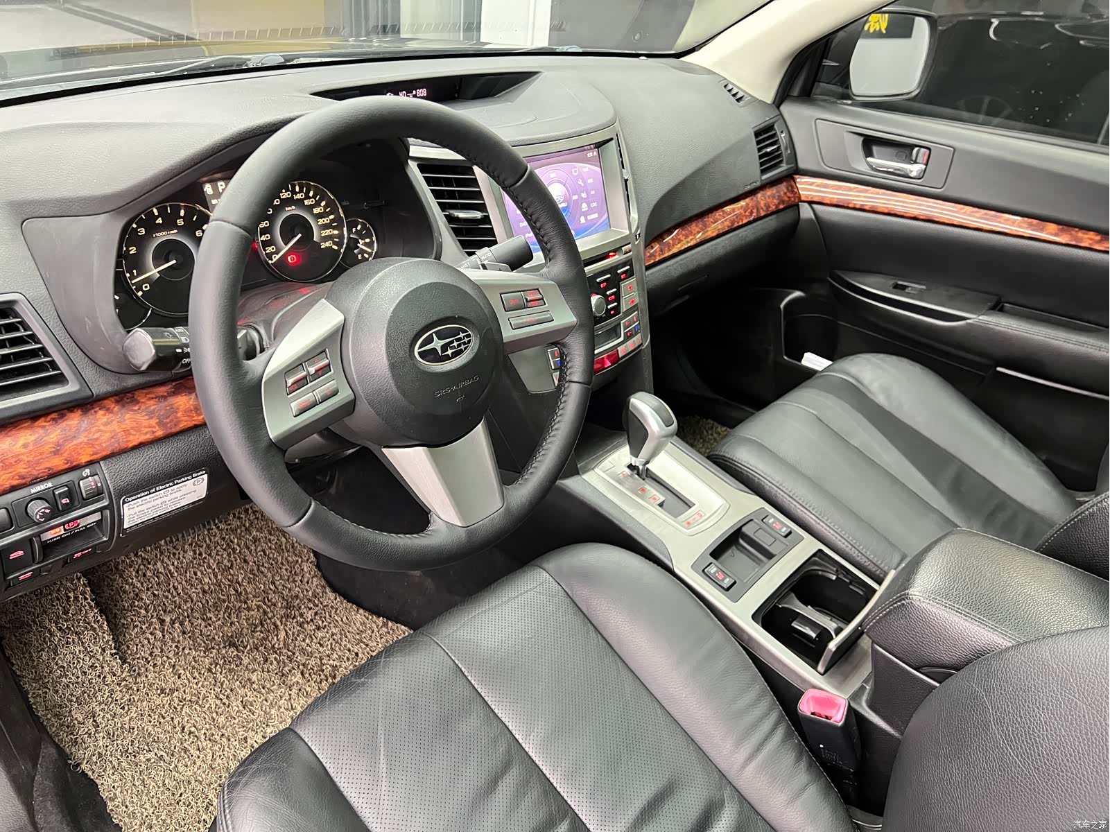 Subaru Legacy, 2011 7