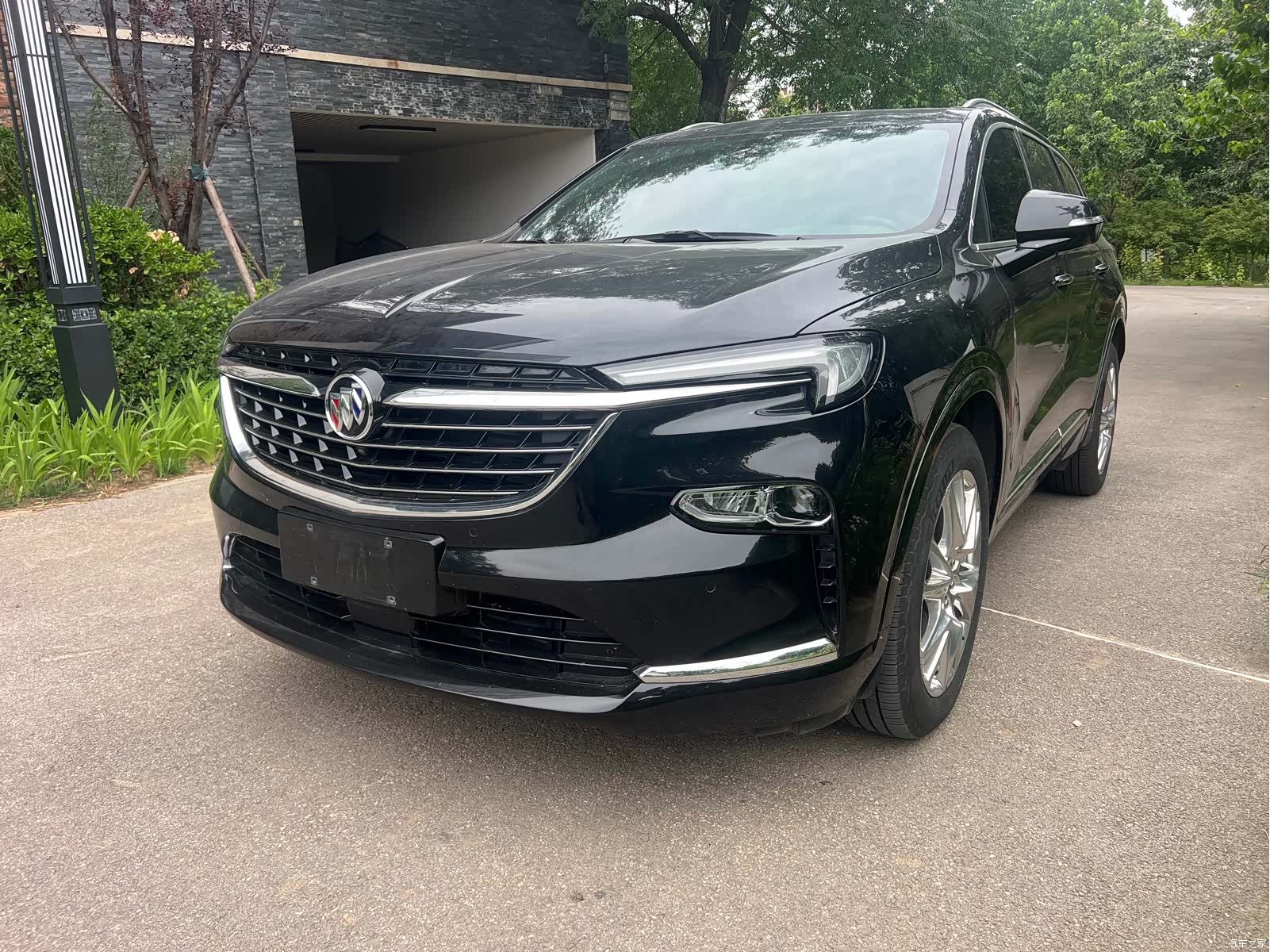 Buick Enclave, 2025 1