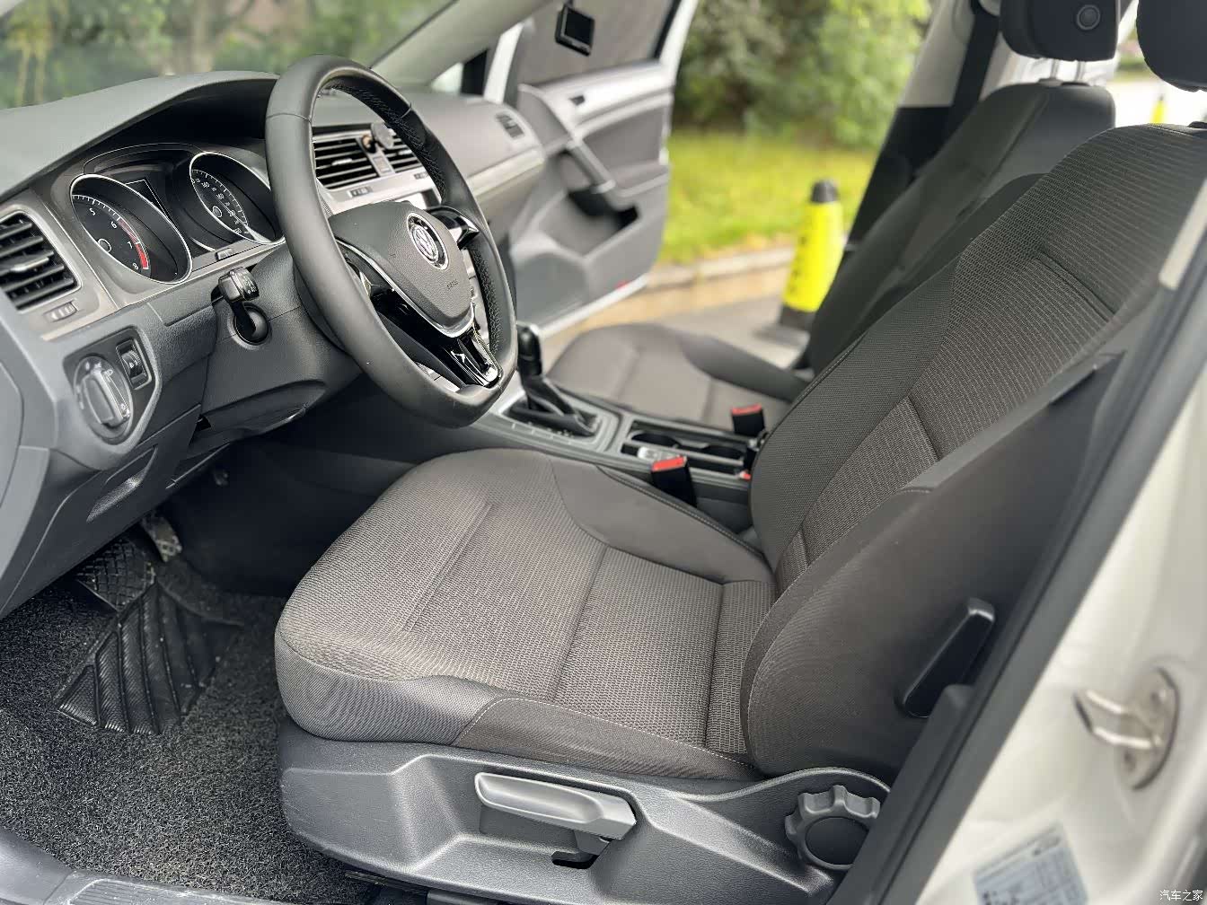 Volkswagen Golf, 2016 3
