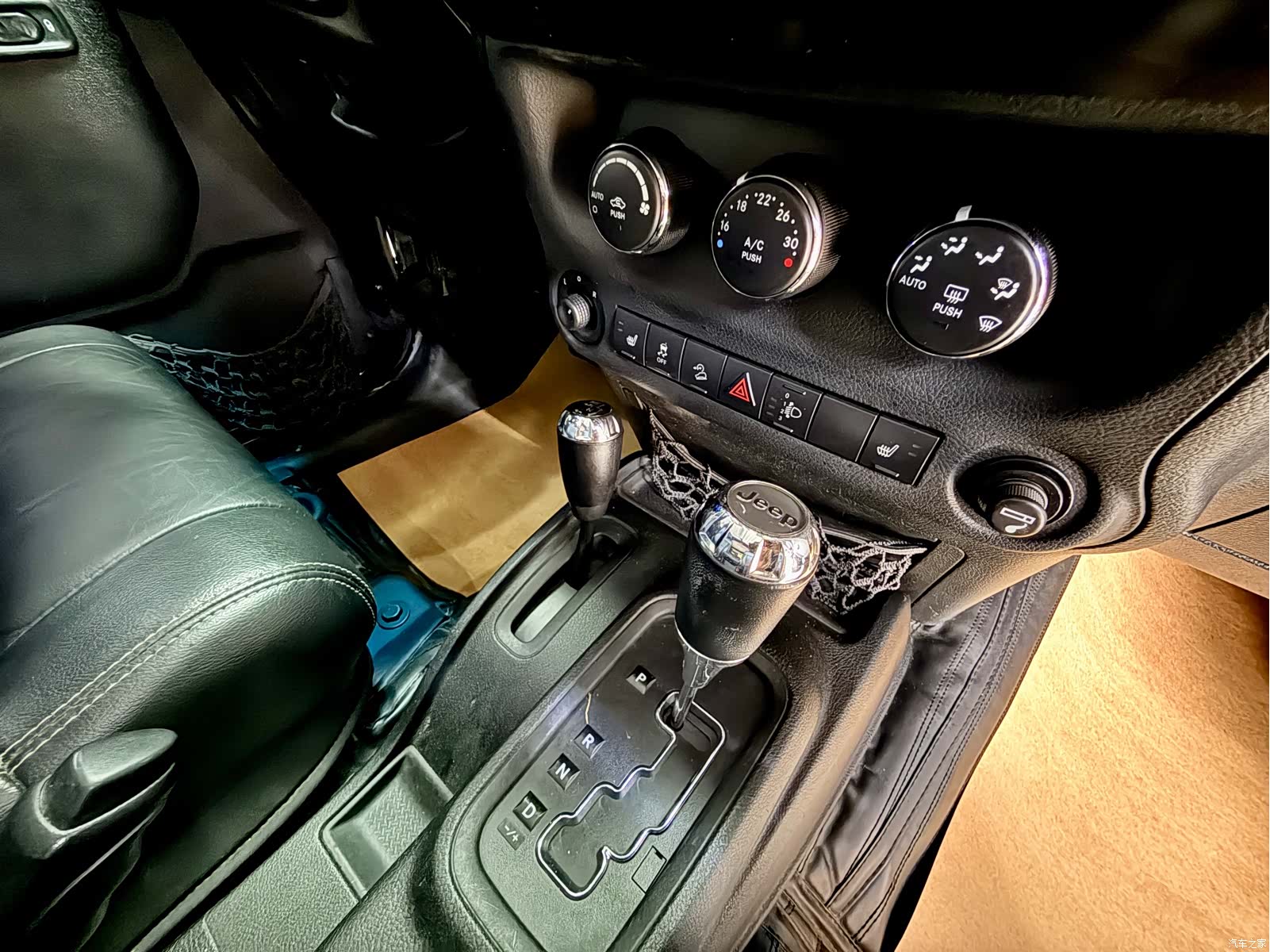 Jeep Wrangler, 2013 13