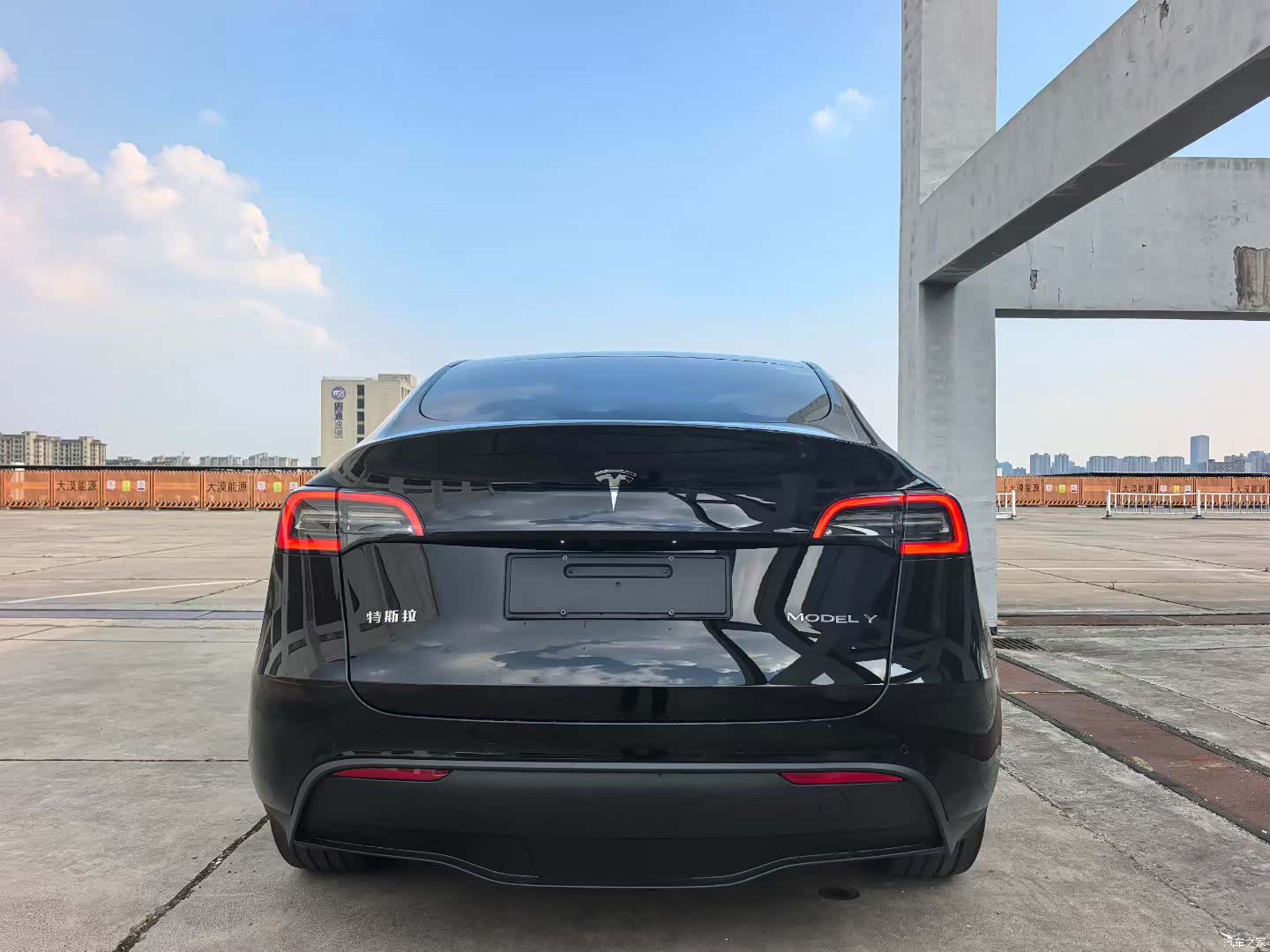 Tesla Model Y, 2023 8