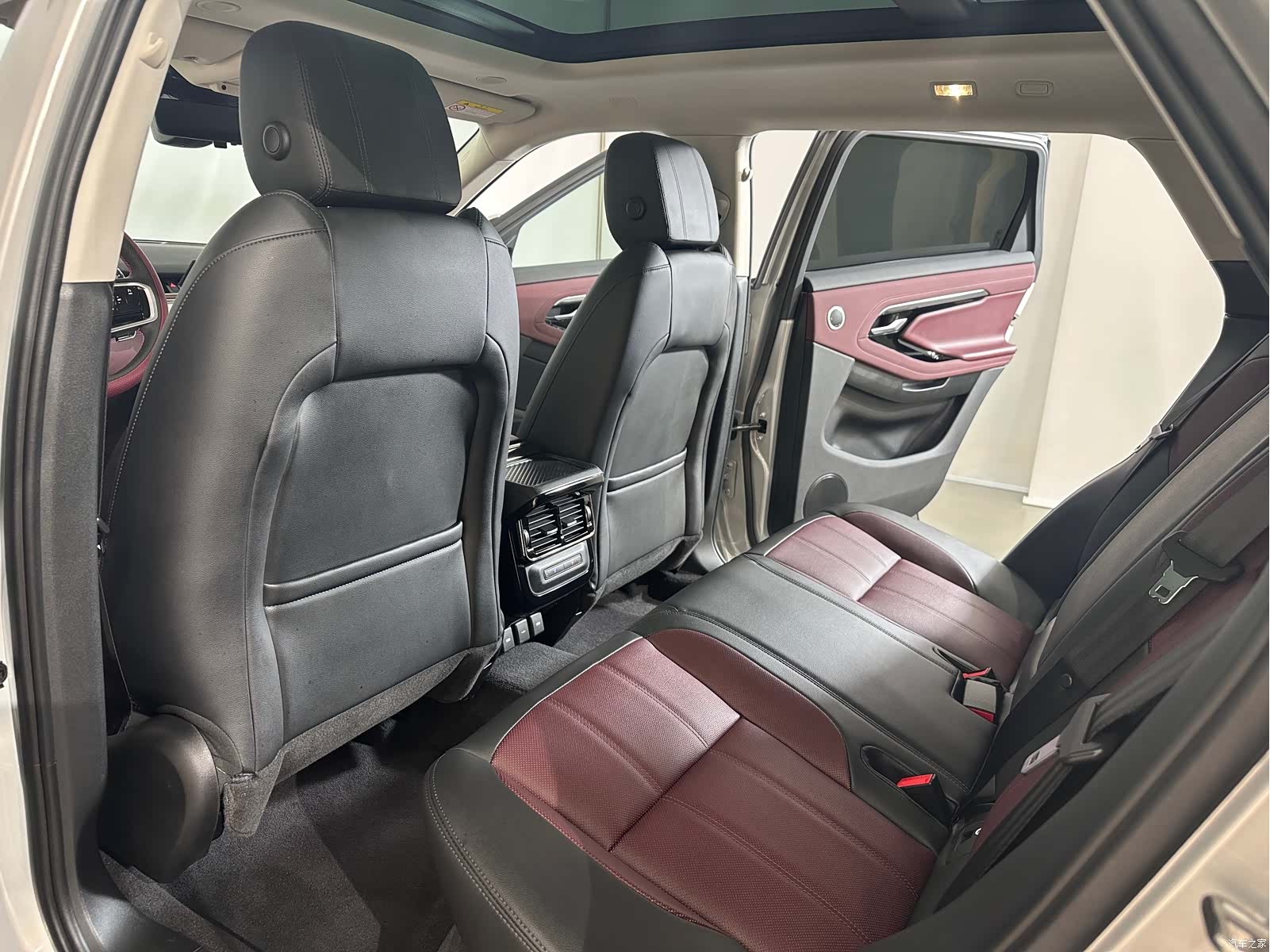 Land Rover Range Rover, 2023 15