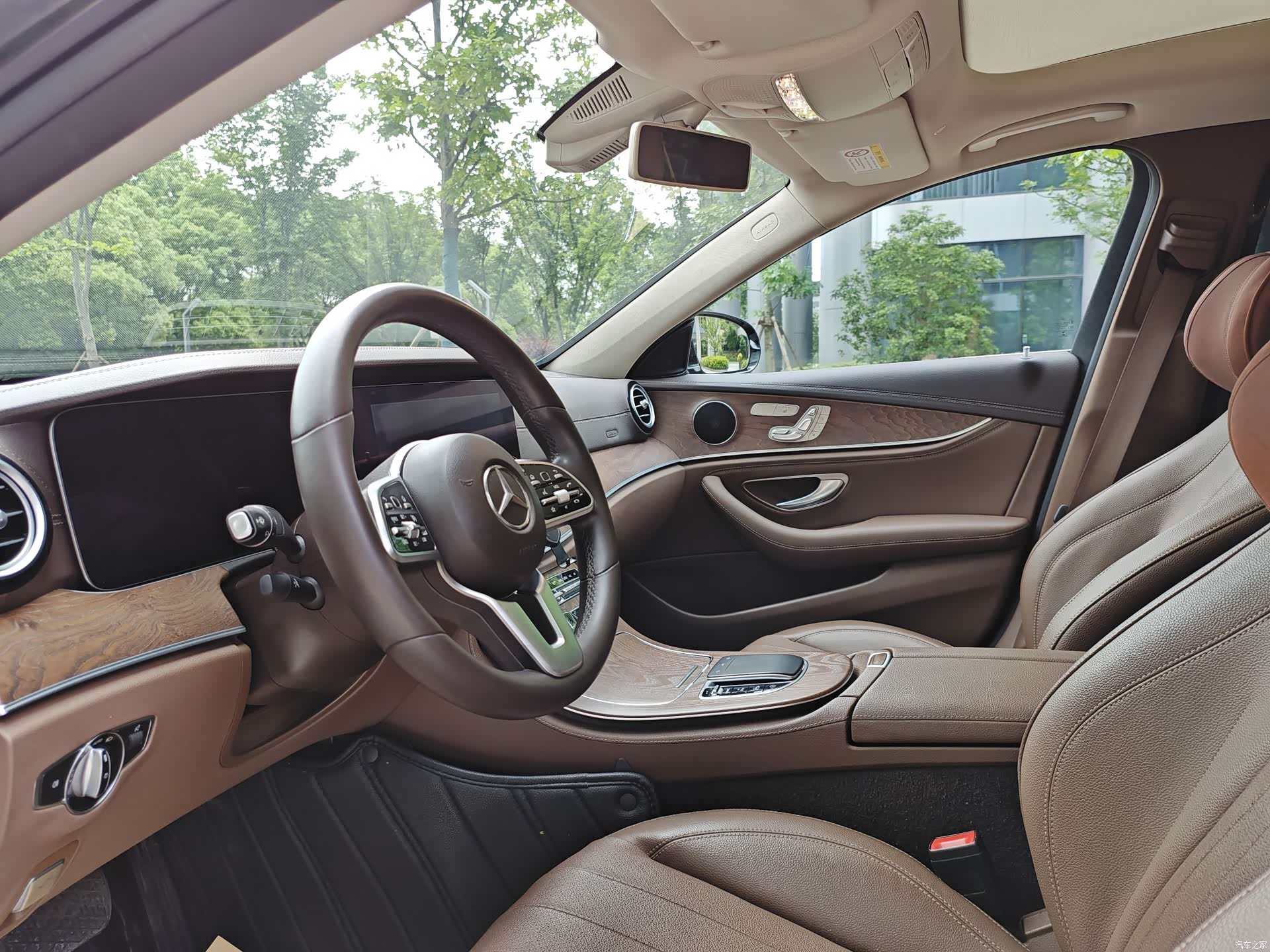 Mercedes-Benz E-Class, 2019 11