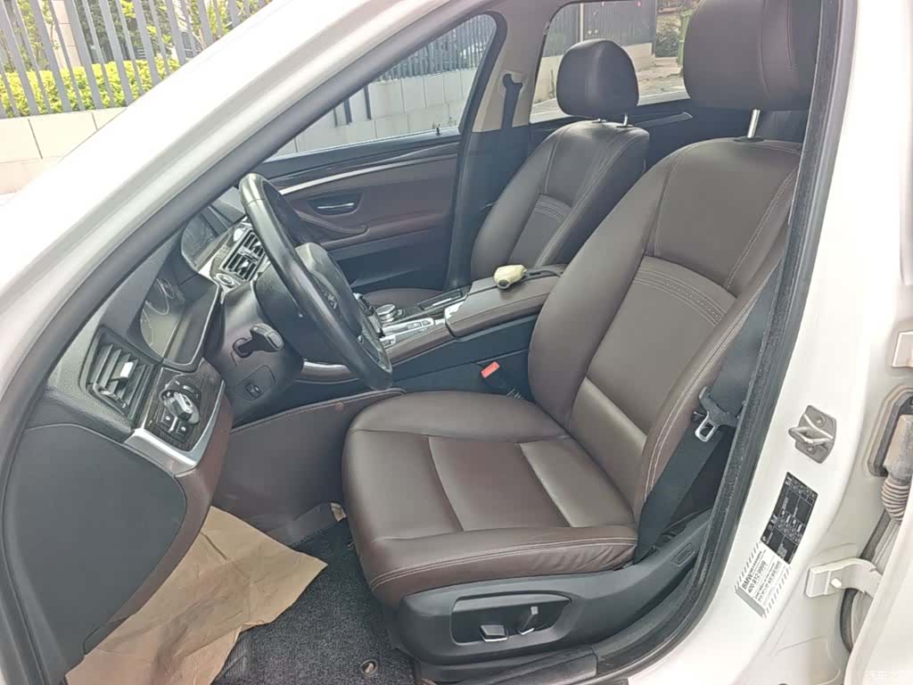 BMW 5 Series, 2015 15