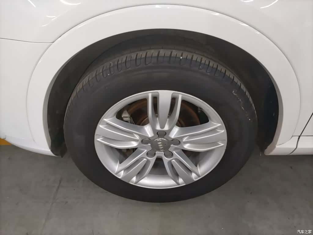 Audi Q3, 2015 23