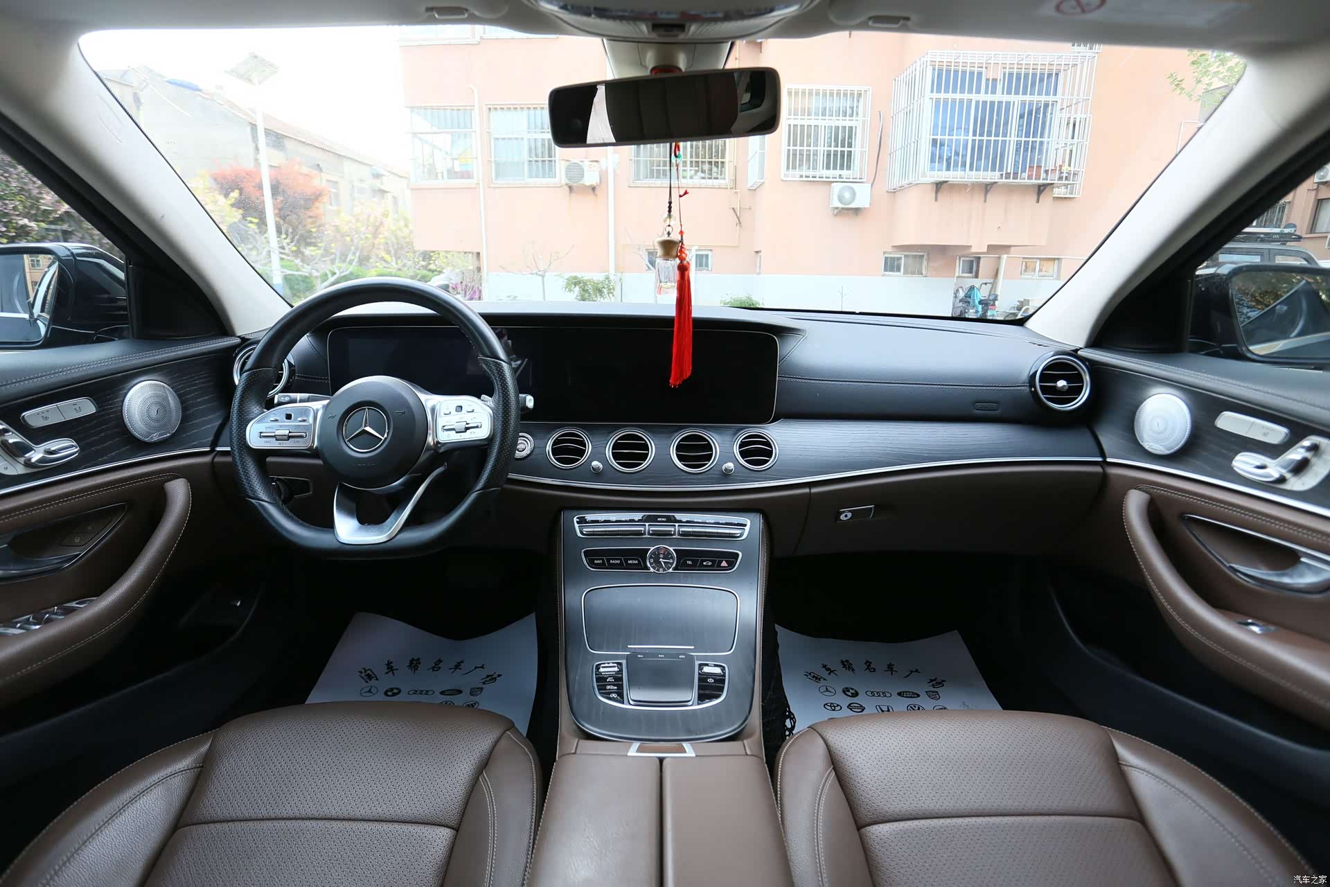Mercedes-Benz E-Class, 2019 9