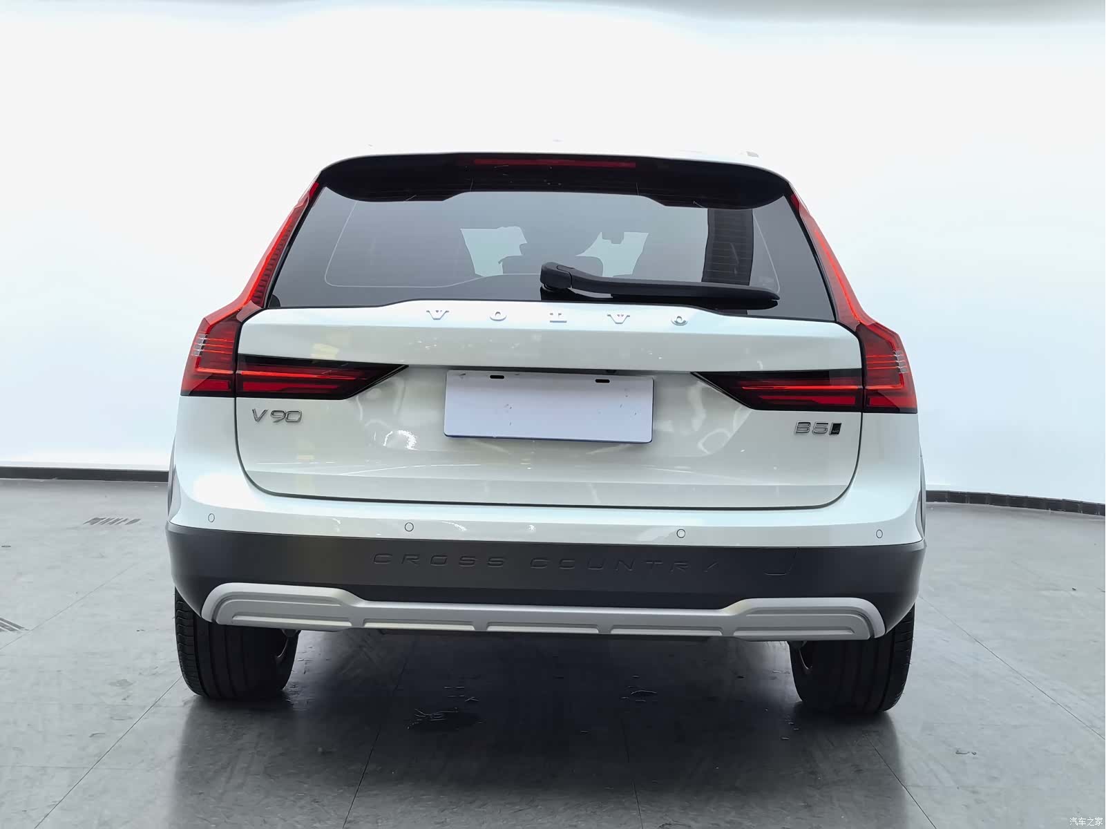 Volvo V90, 2021 все фото